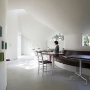 © Hiroshi Nakamura & NAP